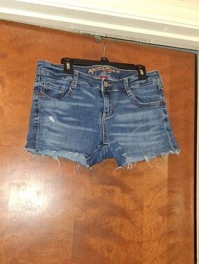 Arizona Jean Company Medium Blue Distressed Denim Cutoff Shorts